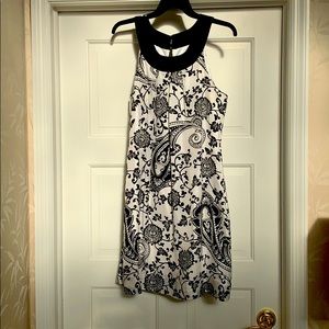 White House Black Market sleeveless B&W dress